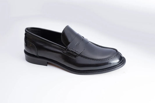 What Are the Best Office Loafers for Men? 